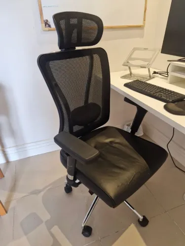 Cadeira de Escritório Ergonômica Comfy Presidente - Toda Ajustável! 