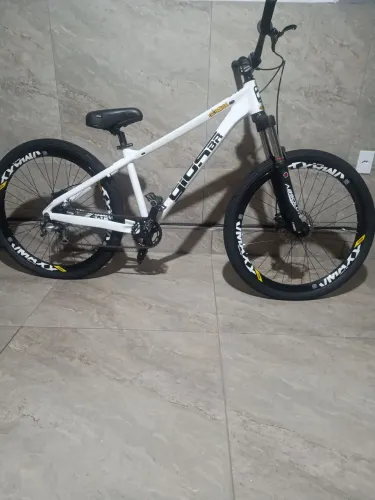 Vendo Bicicleta Gios nova