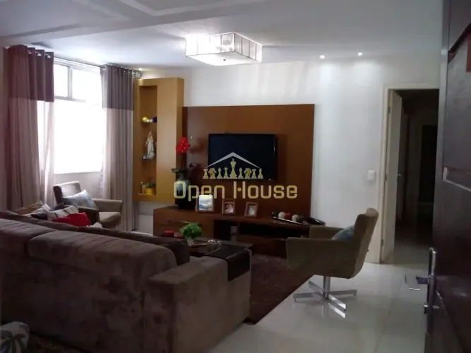 Apartamento à venda com 4 quartos, Centro, Barra Mansa, RJ