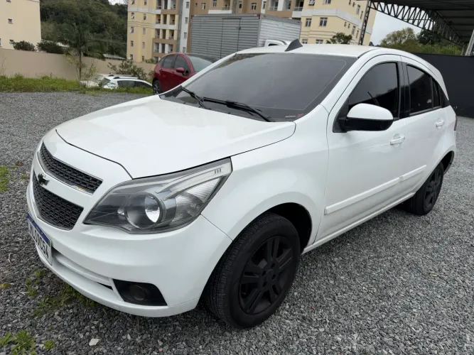 Chevrolet Agile LTZ 1.4 MPFI 8V Flexpower 5P 2013