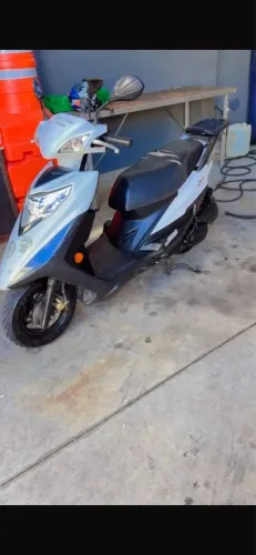 Vende se essa moto