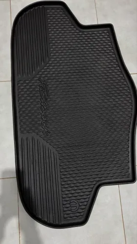 Tapete Bandeja Original Mopar para Fiat Fastback