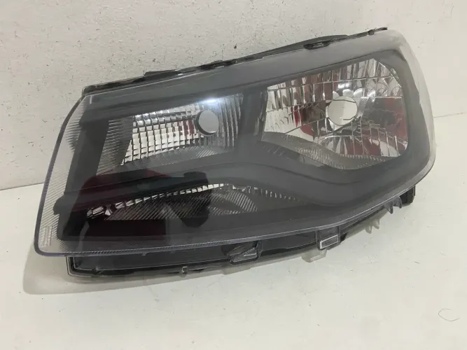 Farol Volkswagen Saveiro G9 2024 2025 2026 Friso Preto Lado Esquerdo Original