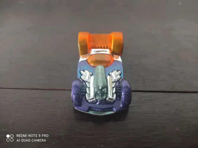 Hot Wheels Flatery 2005 Drop Tops