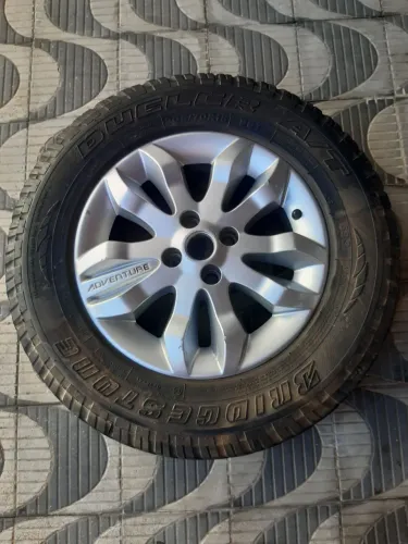 VENDE SE RODA FIAT ADVENTURE. 