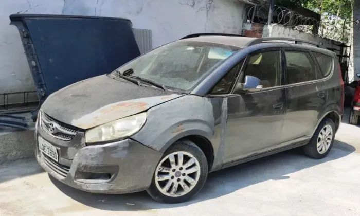 Sucata Jac J6 - 3 sucatas sem motor