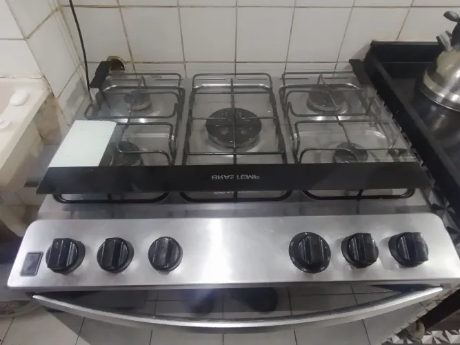 Vendo ou troco por um de 4 bocas  automático 