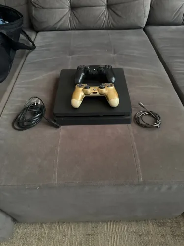 PlayStation 4 slim