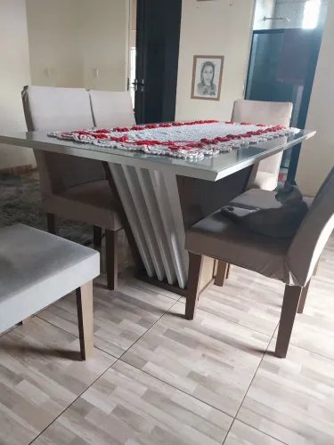 Linda mesa castanhal semi nova