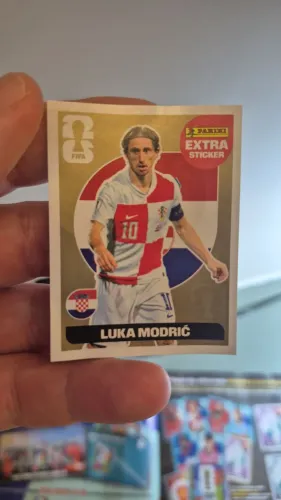 Figurinha extra legend ouro Luka Modric