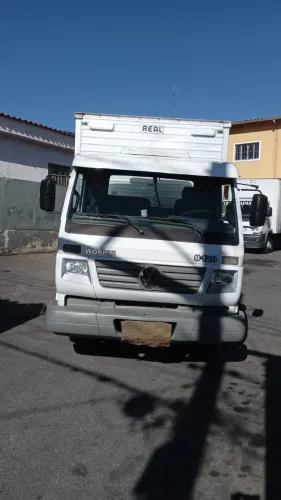 VENDE SE VOLKSWAGEM 8.120 EURO 2008/2008 168.000,00