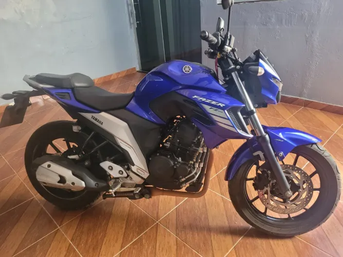 Fazer 250, único dono