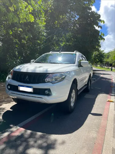 Mitsubishi L200 Triton Sport GLS 2.4 CD Diesel Aut. 2021