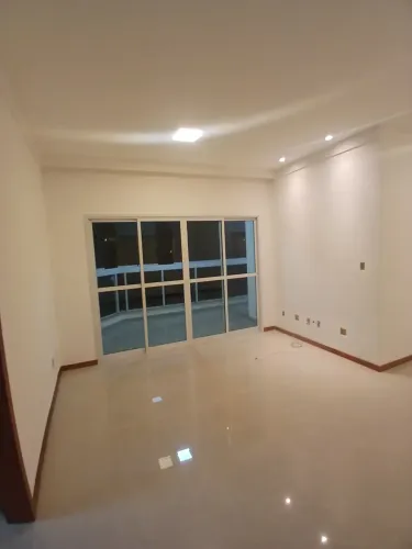 Imóvel para aluguel possui 120 metros quadrados com 3 quartos em Praia da Costa - Vila Vel