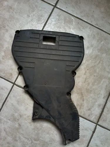 Capa correia dentada Fiat uno.
