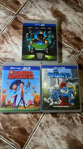 3 blu ray 3D - os smurfs - tá chovendo hambúrguer - o besouro verde