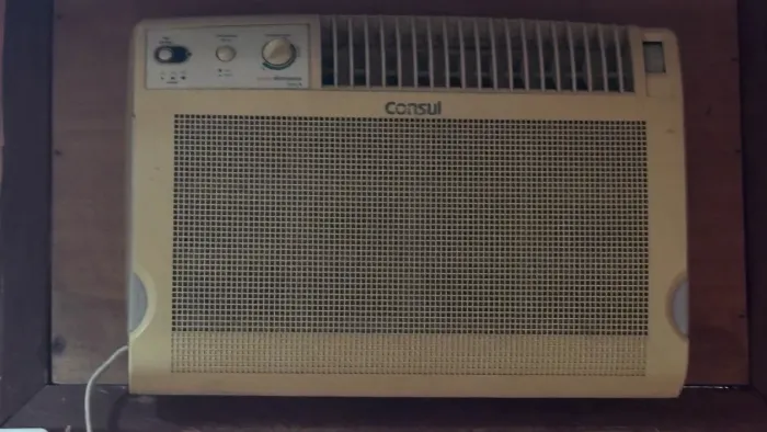 Ar-Condicionado de Janela Consul 7.500 BTUs 110V - Perfeito Estado!
