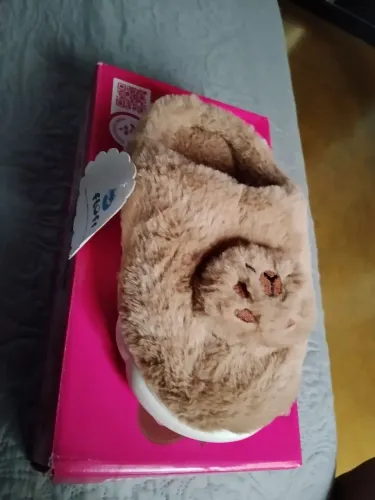 Vendo novo número 32/33 pantufa por 30,00