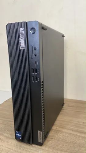 Computador Desktop Lenovo ThinkCentre (Formato Compacto SFF)