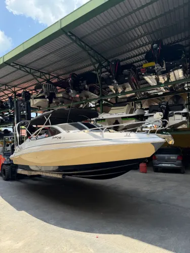 Lancha FOCKER 240 2008 c/ motor Mercury 225HP! Toda revisada! Linda 