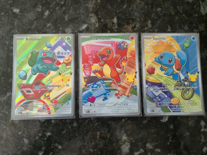 Trio de Kanto: bulbasaur, charmander e squirtle - Carta Pokemon