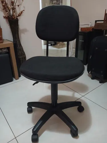 Cadeira Preta 5 Rodas
