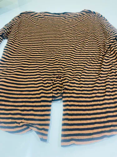 Blusa listra preto com marrom ZARA