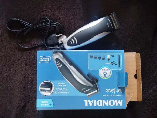 Máquina de cortar cabelo nova, valor 120,00 reais