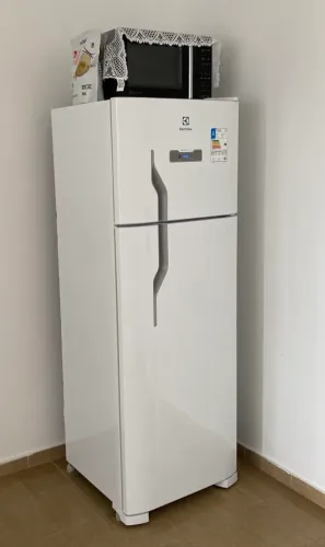 Geladeira Frost Free Electrolux 310L Duplex Branca (TF39) - 110V