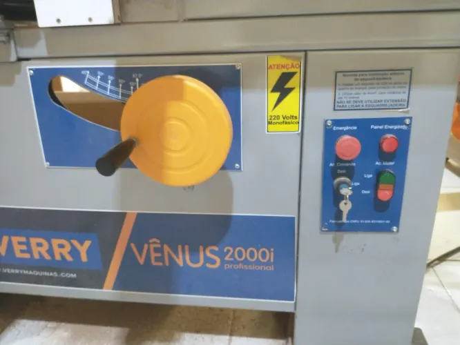 Serra Esquadrejadeira Verry Vênus 2000