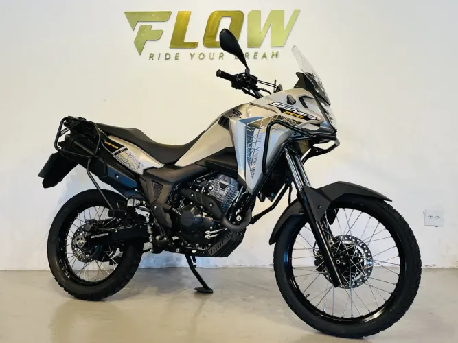 Honda Xre 300 sahara adventure 2025
