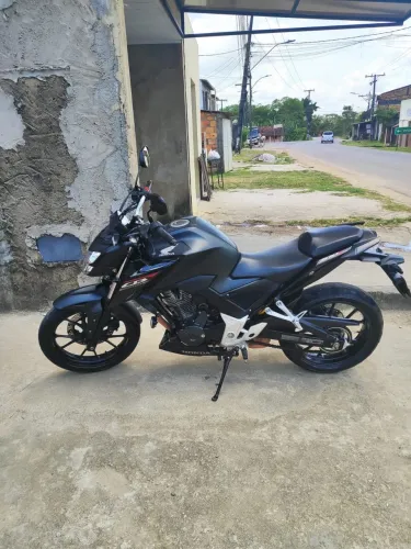 Vendo moto Honda semi nova