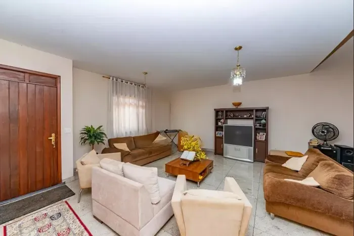 Casa à Venda - Santa Lúcia, 5 Quartos, 389 m2