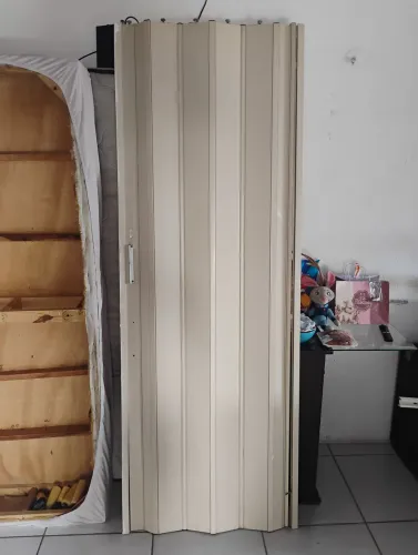 PORTA SANFONADA 70 CM SEM O TRILHO SUPERIOR 