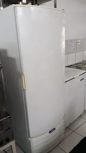 Freezer vertical congelador metalfrio 220v