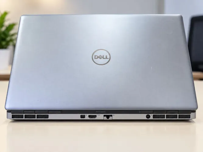 Notebook Dell Precision 7550 Workstation