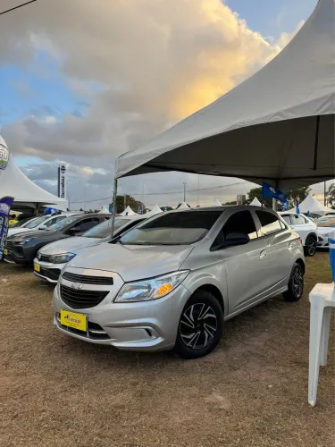 Chevrolet Onix JOY Hatch 1.0 8V Flex Mec. 4P 2018