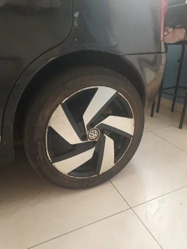 Rodas aro 17 do Polo, virtus, troco por menor com volta !