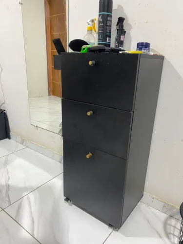 Bancada para barbearia de qualidade MDF, possui 3 gavetas e rodinhas