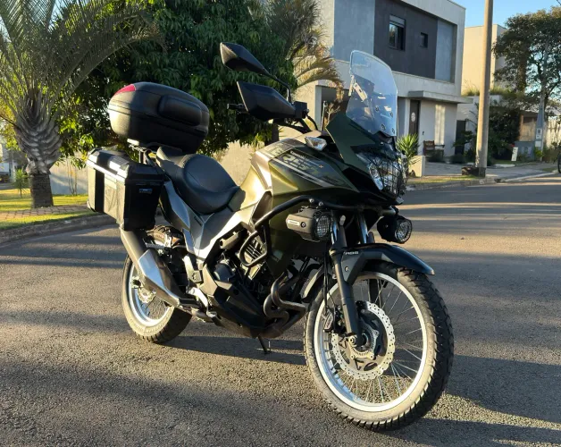 Kawasaki Versys X 300 Tourer com baixa quilometragem
