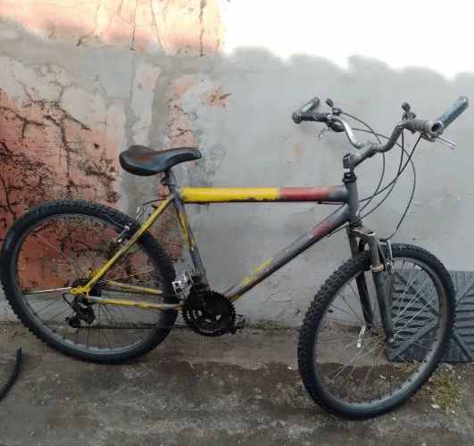 Vende se bicicleta