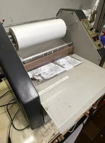 TERMOLAMINADORA E PLASTIFICADORA LASSANE TL 350