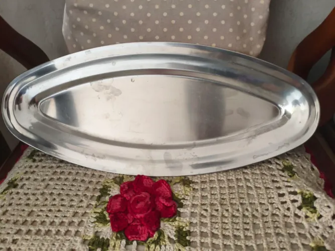 Travessa oval inox usada LEIA