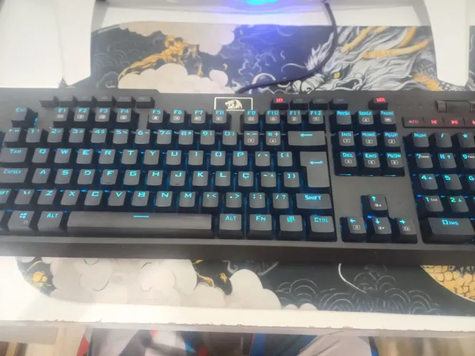 Teclado gamer( venda urgente)