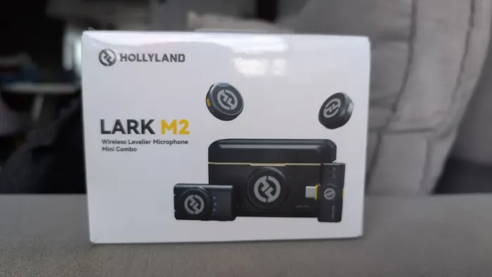 Microfone de Lapela Sem Fio Hollyland Lark M2 Combo (versão 2TX + receptores)