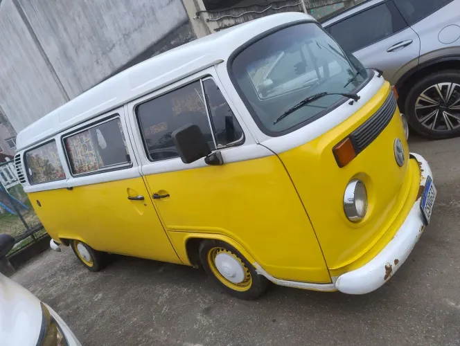 Volkswagen Kombi Standard/ Luxo/ Serie Prata 2000