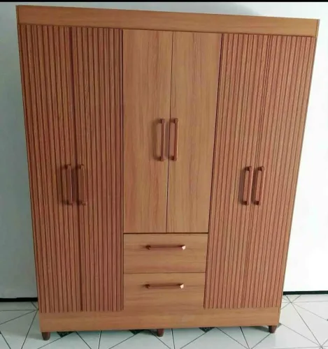 Roupeiro Star 6 portas 100% MDF