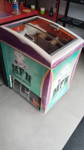 Freezer Expositor - Usado - Funcionando em perfeito estado.