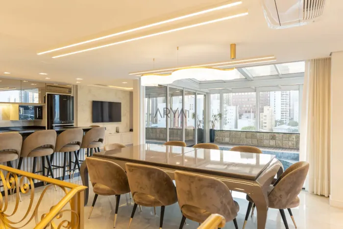 Cobertura à venda no Edifício Maison Buenos Aires no Batel ARYA1