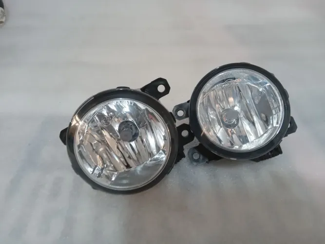PAR DE FAROL DE MILHA JEEP RENEGADE COM LÂMPADA PRECISANDO SÓ CHAMAR *